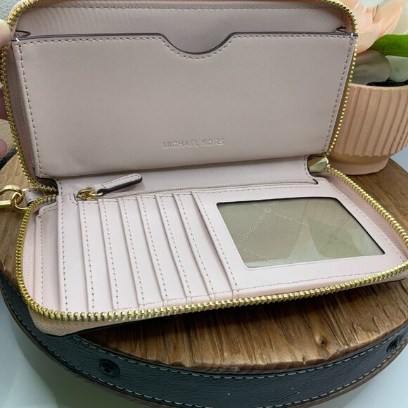 Michael Kors Powder Blush Jet Set Travel Flat Leather Pebbled Wristlet Wallet - Picture 5 of 8